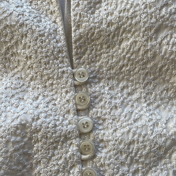 White Long sleeve blouse - Picture 4 of 8